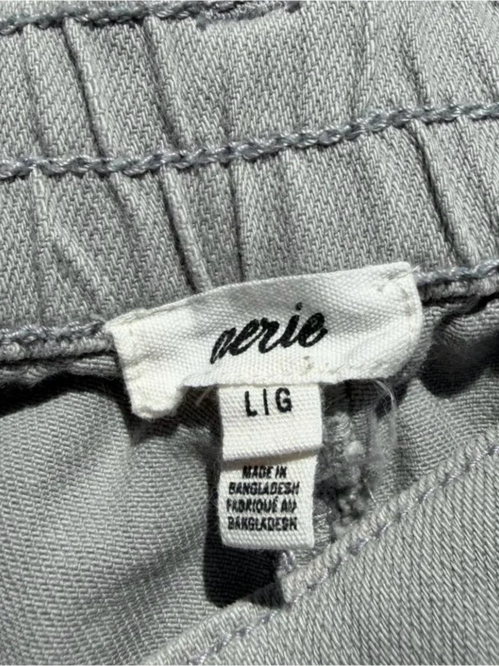 Aerie light gray denim shorts 🐰🤍